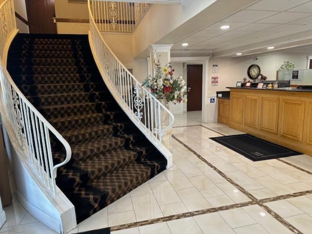 Red Lion Inn & Suites Auburn Luaran gambar