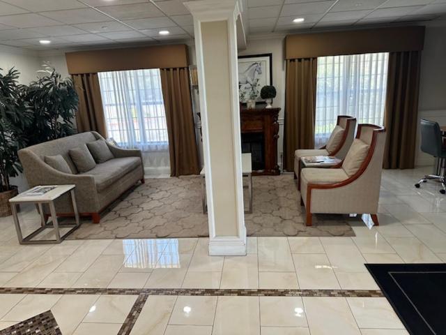 Red Lion Inn & Suites Auburn Luaran gambar